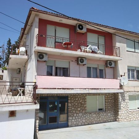 Apartments And Rooms With Parking Space Mali Losinj Exterior photo