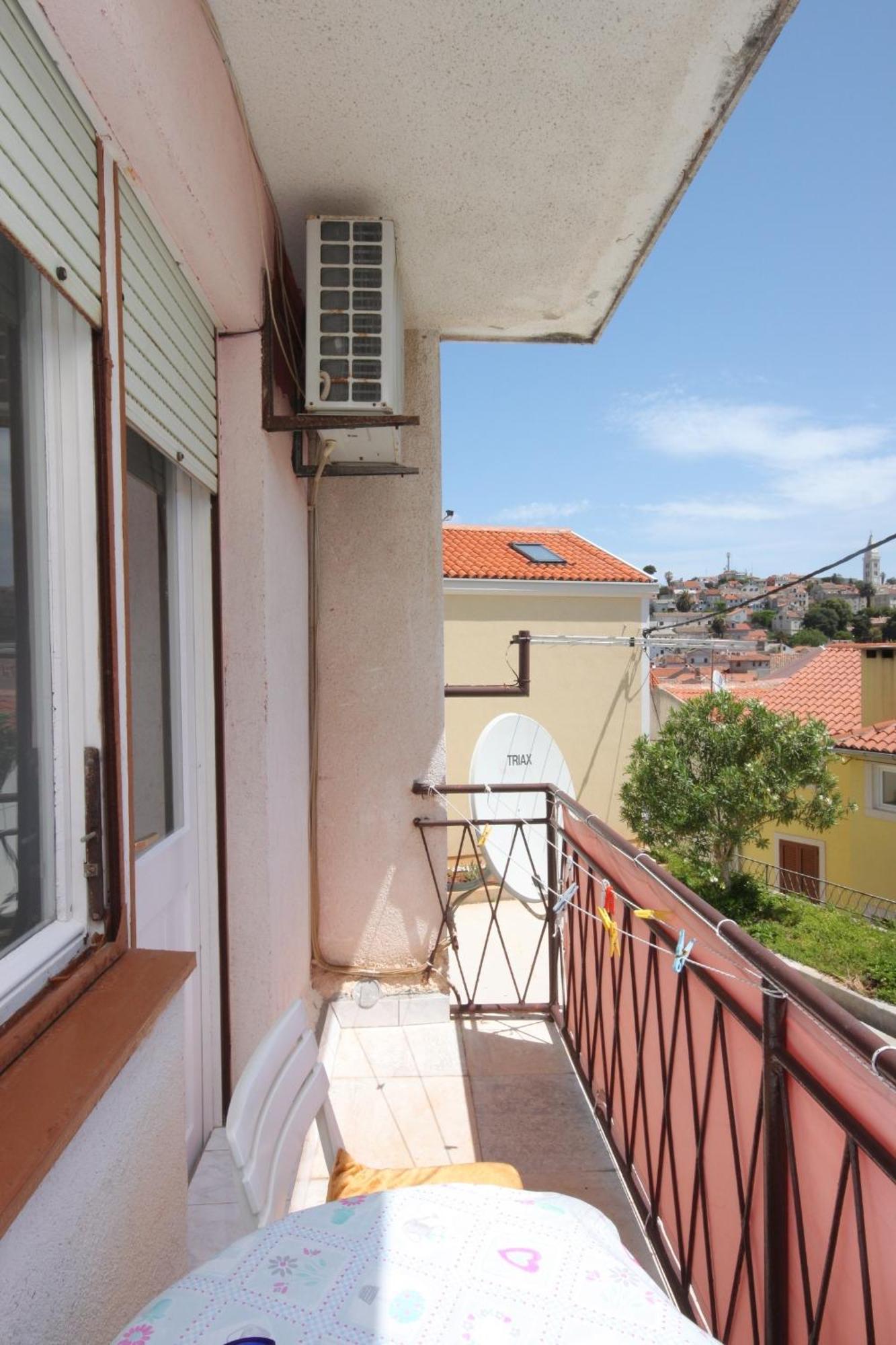 Apartments And Rooms With Parking Space Mali Losinj Exterior photo