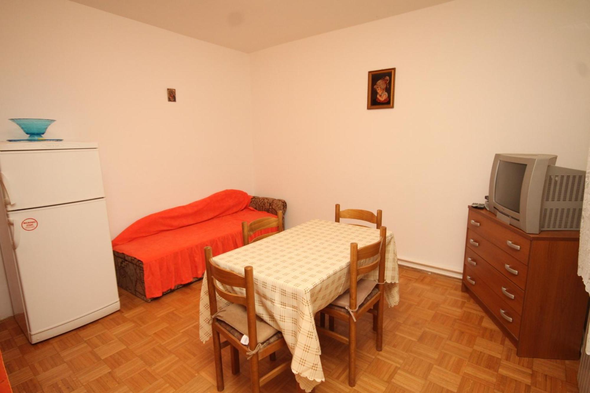 Apartments And Rooms With Parking Space Mali Losinj Exterior photo