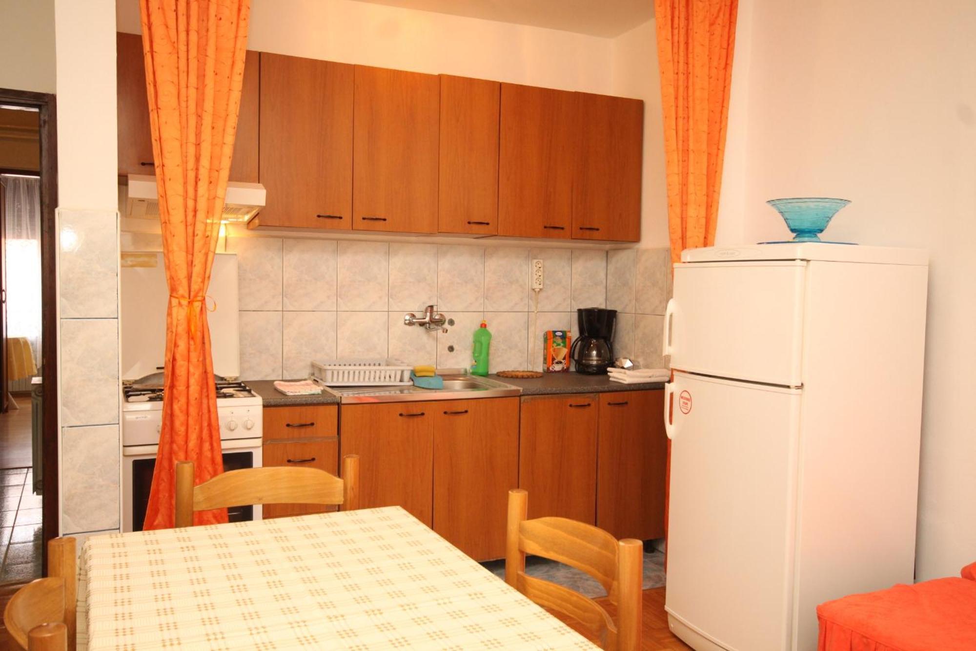 Apartments And Rooms With Parking Space Mali Losinj Exterior photo
