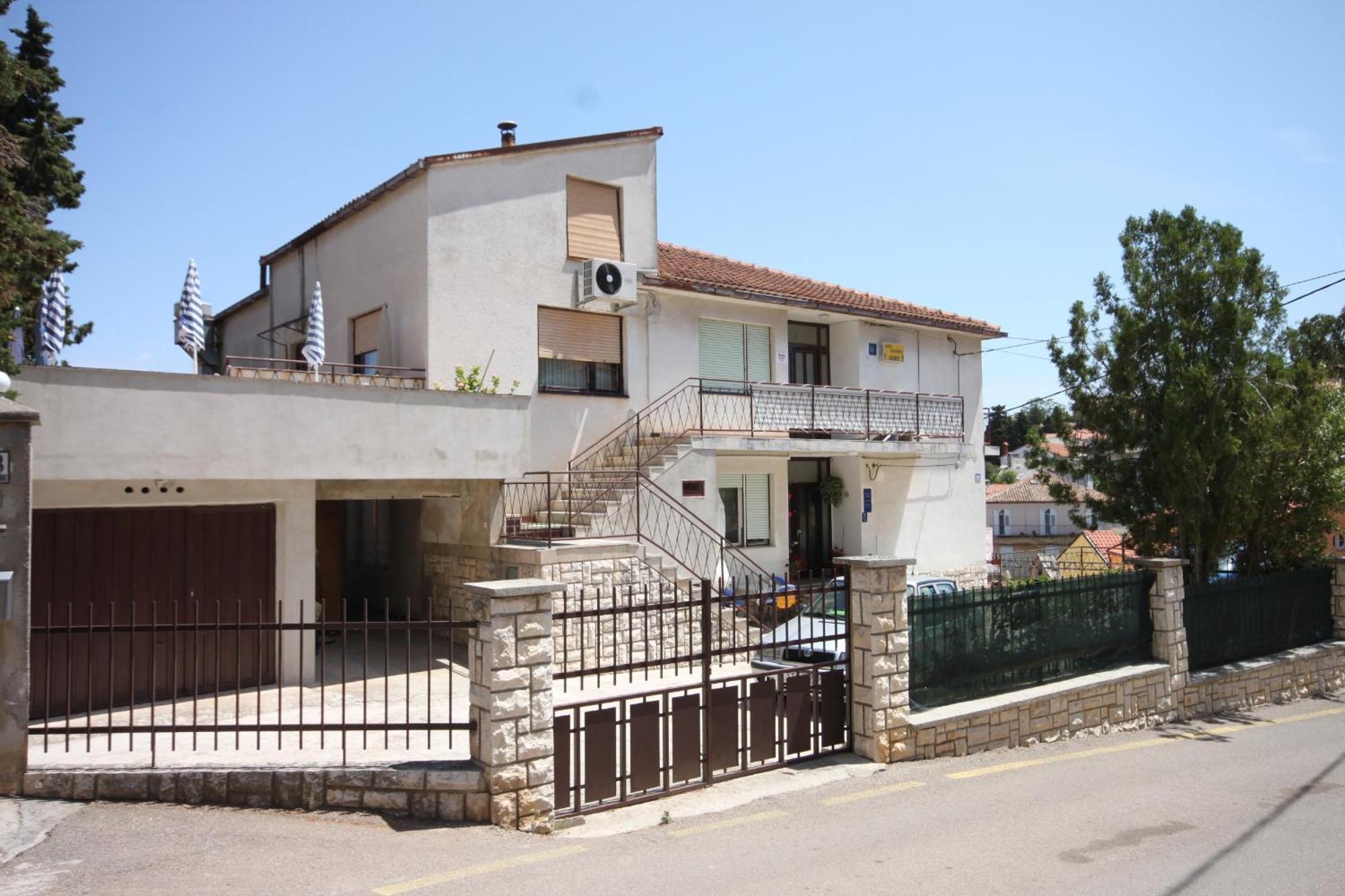 Apartments And Rooms With Parking Space Mali Losinj Exterior photo