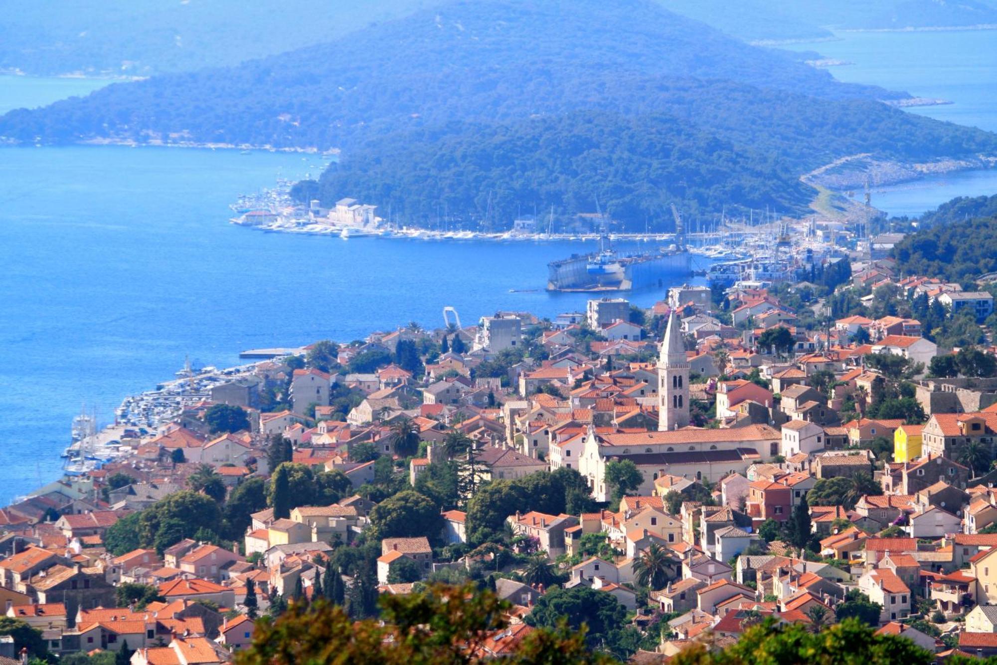 Apartments And Rooms With Parking Space Mali Losinj Exterior photo