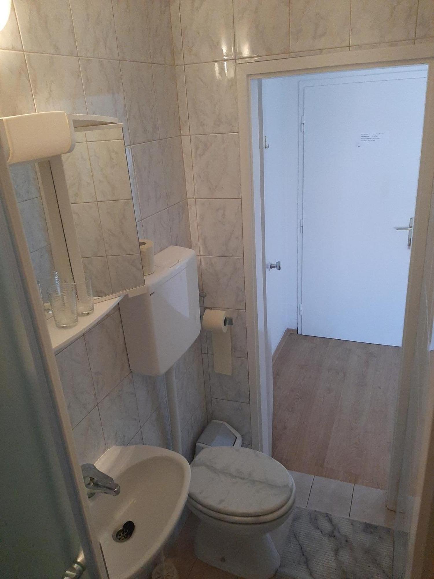 Apartments And Rooms With Parking Space Mali Losinj Room photo