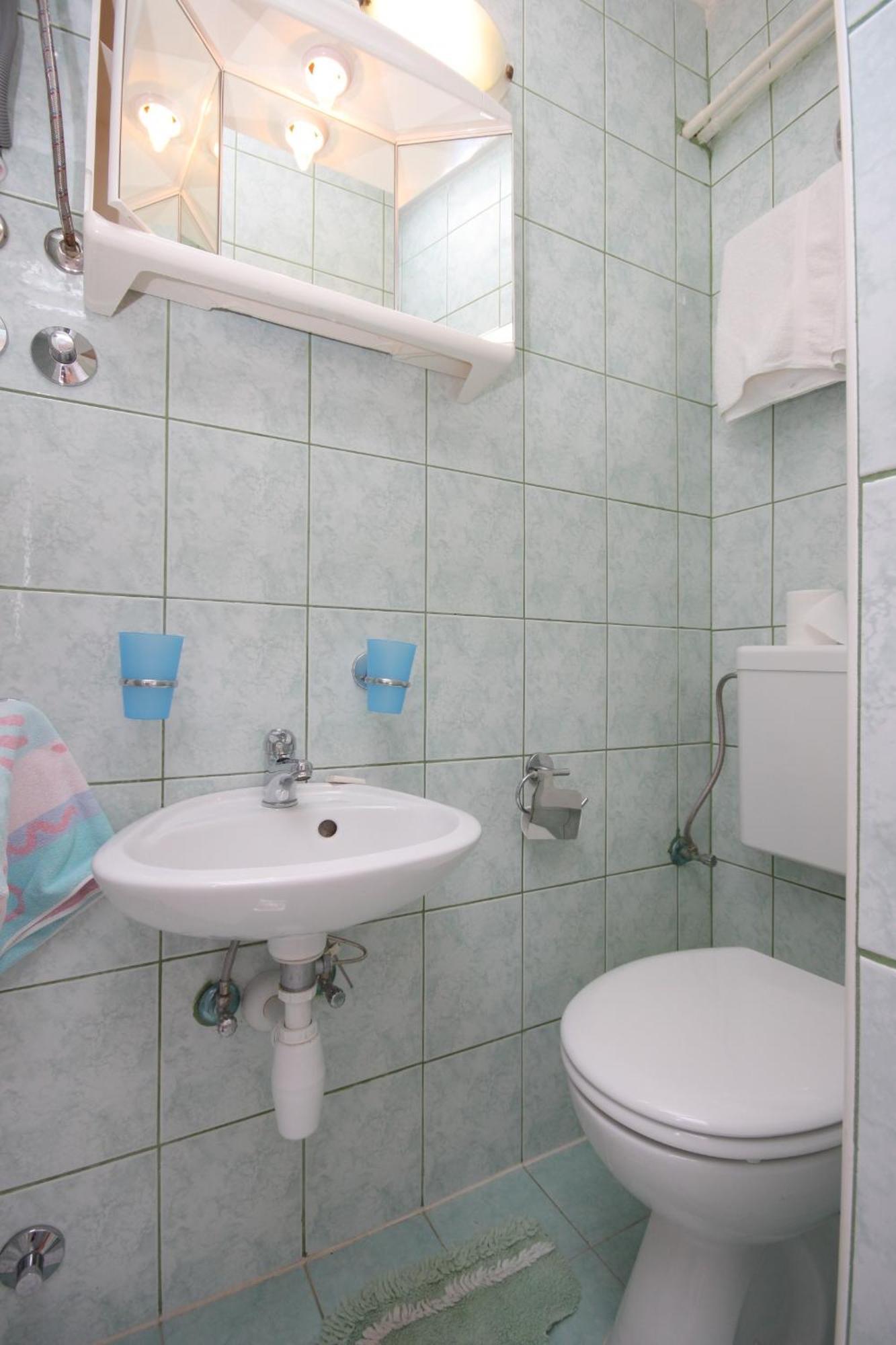 Apartments And Rooms With Parking Space Mali Losinj Room photo