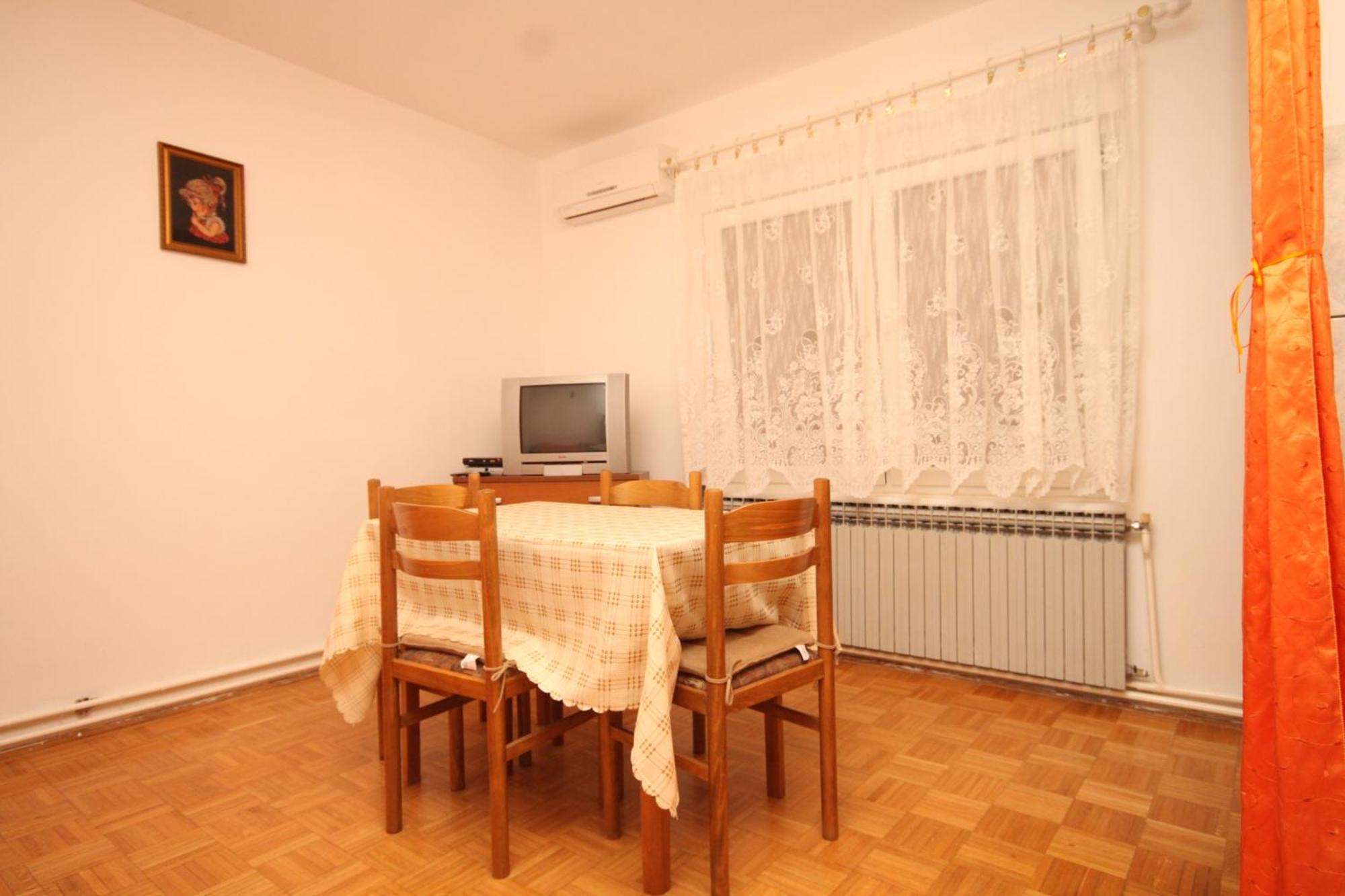 Apartments And Rooms With Parking Space Mali Losinj Room photo